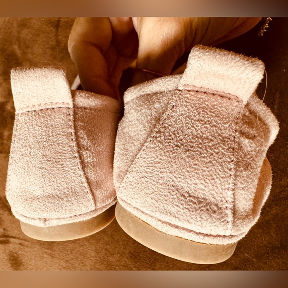 UNIVERSAL THREAD Ballet Flats, Faux-Suede in Pale Pink. - Picture 4 of 7